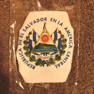 Salvador Flag Face Mask